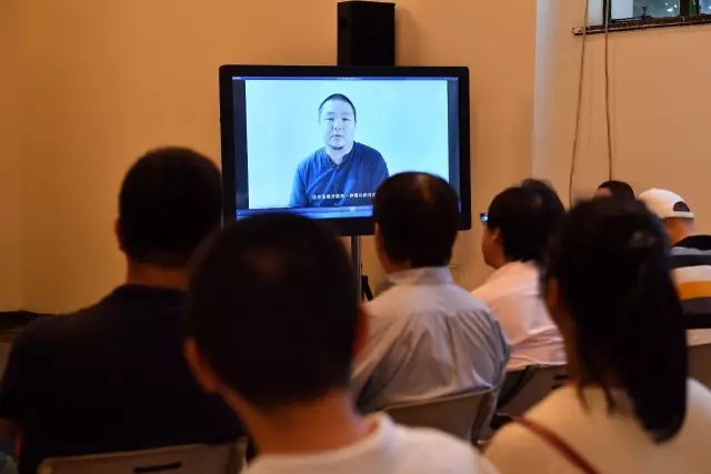 上海的都会更新，，地标性修建